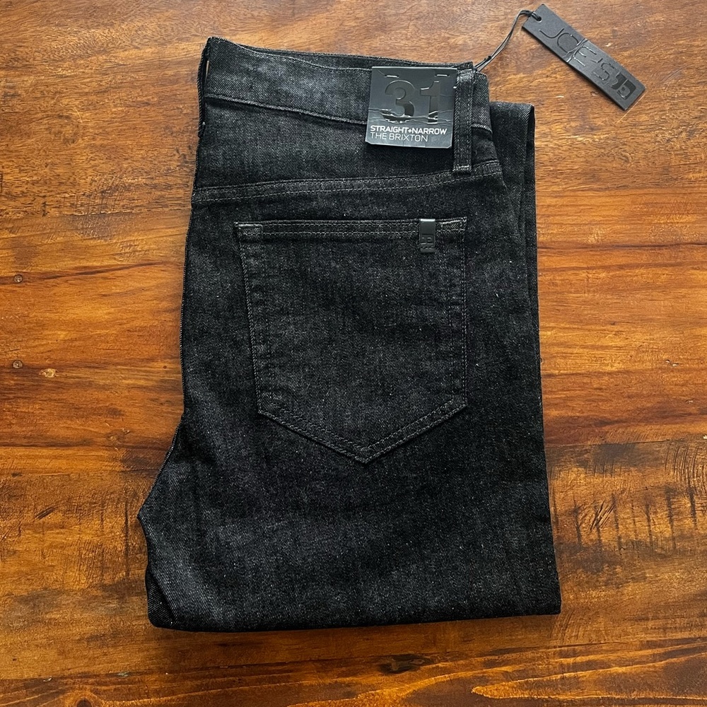 JOE’S The Brixton Straight + Narrow Jeans
